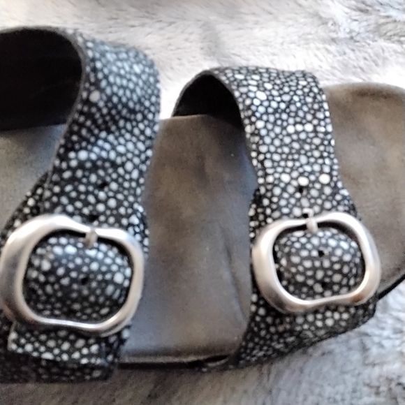 Dansko Sophie Leather Snake Skin Double Buckle Sandal/Slide.   Size 6.5 (37) - Picture 5 of 8